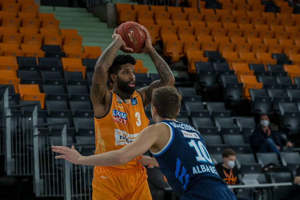 们在场上的 们在场上的